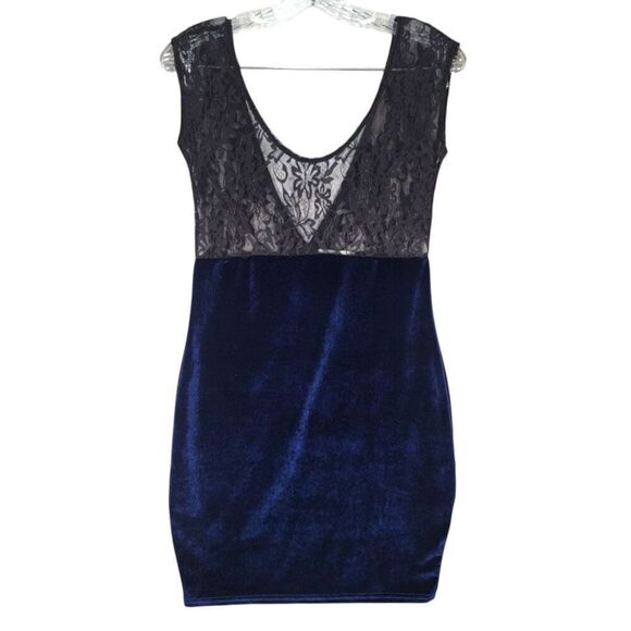 One & Only Urban Outfitters Lace Top Velvet Bottom Mini Dress Sz S - Picture 2 of 6